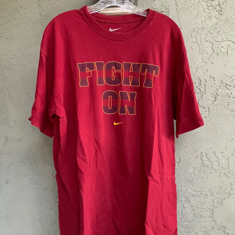 🦋🦋 3/$25 Nike Loose Fit Fight On USC Trojans